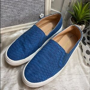 MATA Blue snake skin texture slip on loafers
